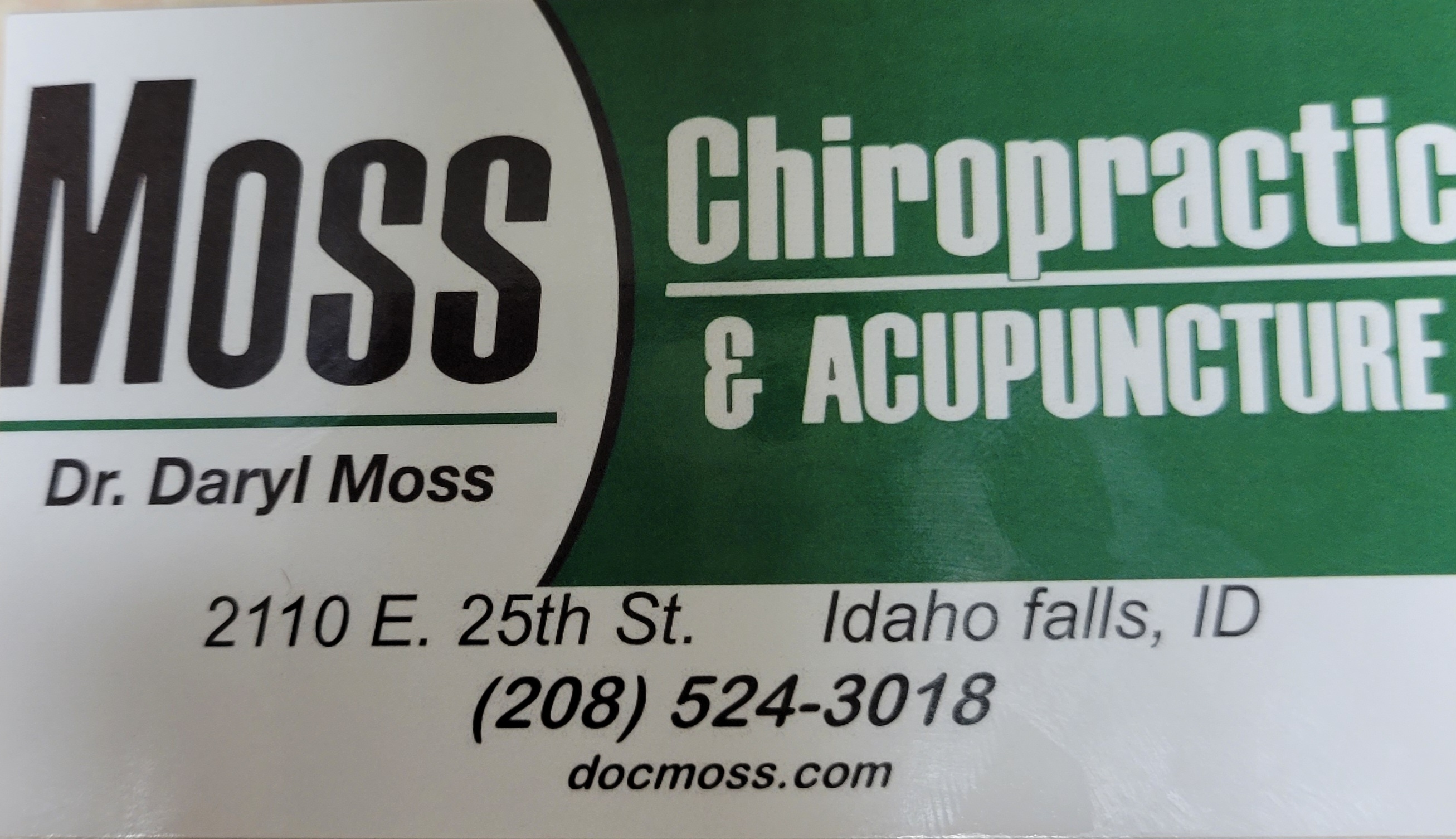 Moss Chiropractic & Acupuncture logo