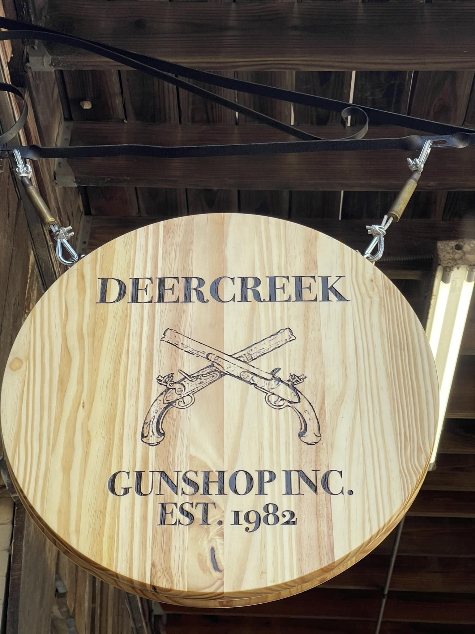 Deercreek Gun Shop logo